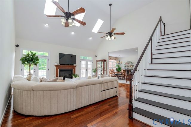 11029 Brookhollow Dr, Glen Allen, VA 23059