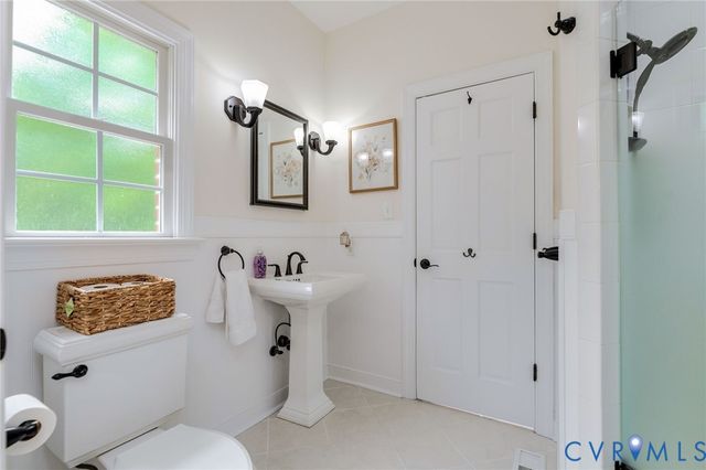 11029 Brookhollow Dr, Glen Allen, VA 23059