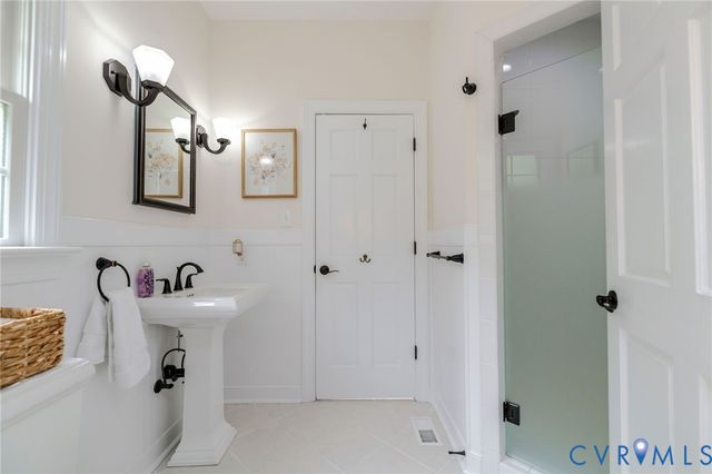 11029 Brookhollow Dr, Glen Allen, VA 23059