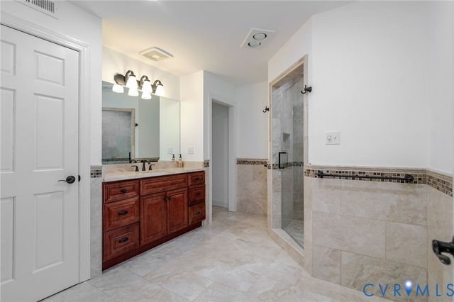 11029 Brookhollow Dr, Glen Allen, VA 23059
