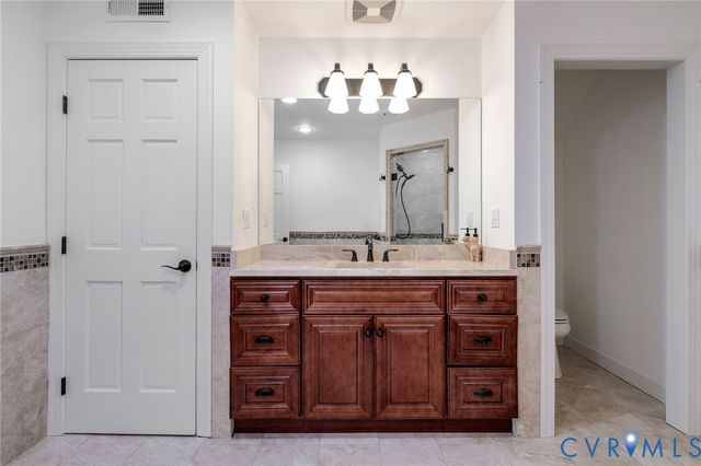 11029 Brookhollow Dr, Glen Allen, VA 23059