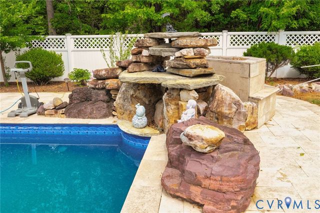 11029 Brookhollow Dr, Glen Allen, VA 23059