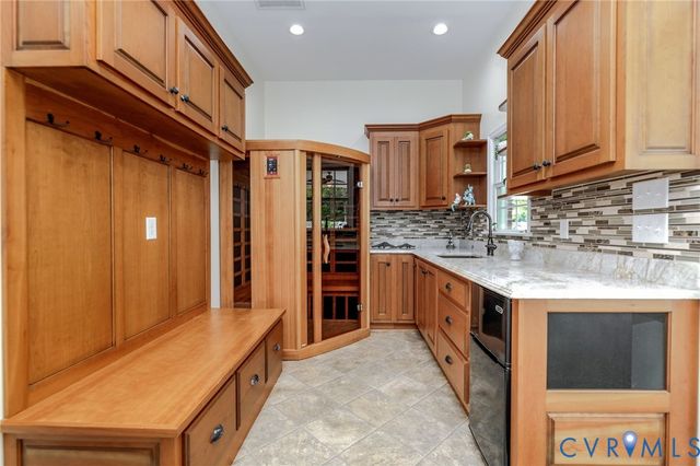 11029 Brookhollow Dr, Glen Allen, VA 23059