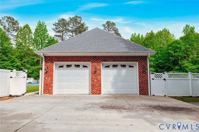 11029 Brookhollow Dr, Glen Allen, VA 23059