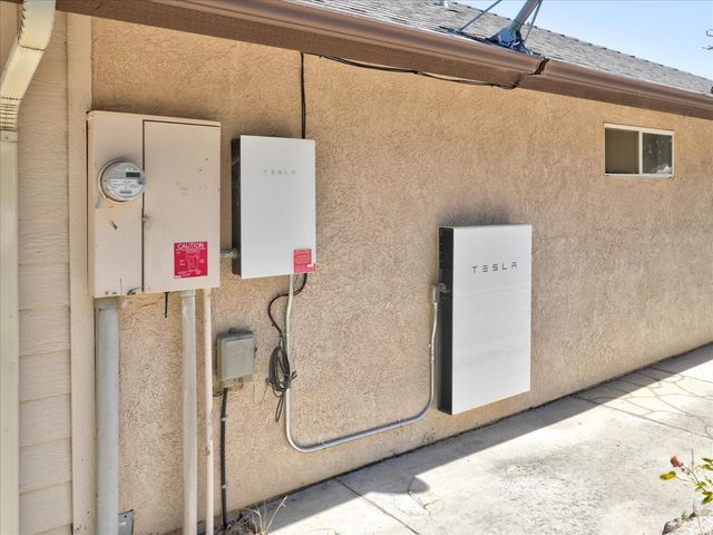 45200 Songbird Ln, Ahwahnee, CA 93601