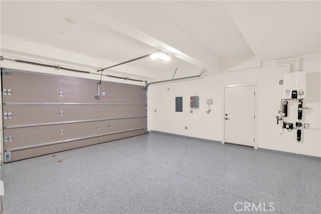 100 Mossvine, Irvine, CA 92618