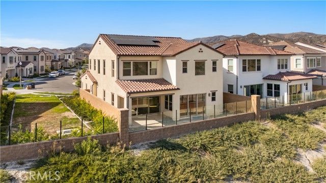 100 Mossvine, Irvine, CA 92618