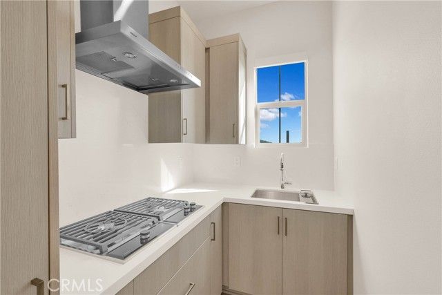 100 Mossvine, Irvine, CA 92618