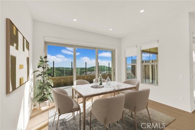 100 Mossvine, Irvine, CA 92618