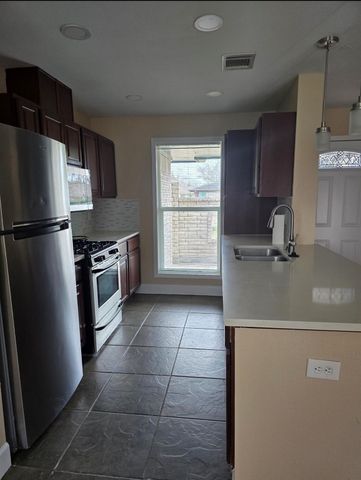 2023 Barnsley Lane, Houston, TX 77088