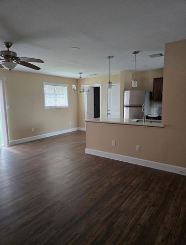 2023 Barnsley Lane, Houston, TX 77088