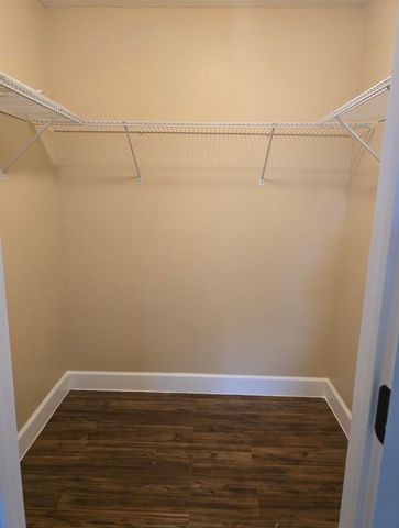 2023 Barnsley Lane, Houston, TX 77088