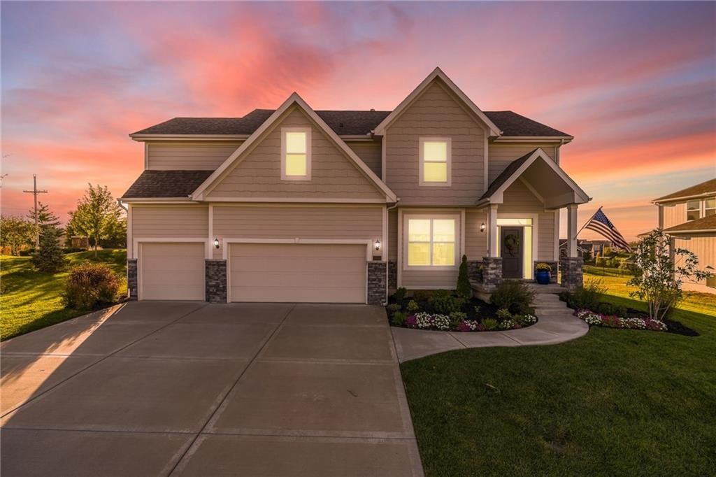 7604 N Donnelly Avenue, Kansas City, MO 64158