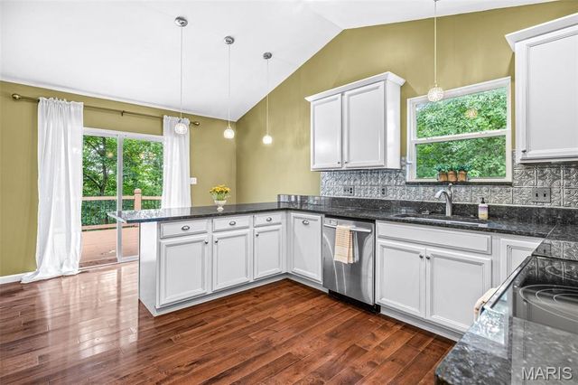 5945 Old Hickory Trail, Hillsboro, MO 63050