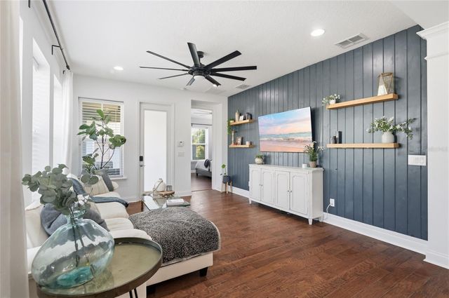 8105 LAUREATE BOULEVARD, Orlando, FL 32827