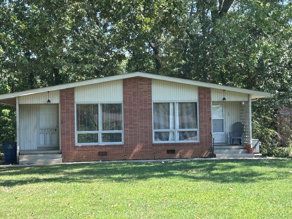 915 McArthur St, Manchester, TN 37355