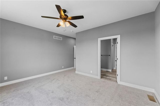 1205 Cottonwood Court, Paola, KS 66071