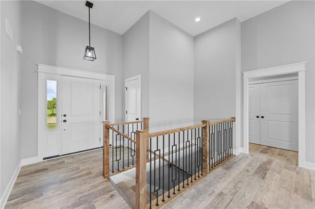 1205 Cottonwood Court, Paola, KS 66071
