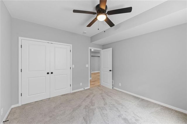 1205 Cottonwood Court, Paola, KS 66071