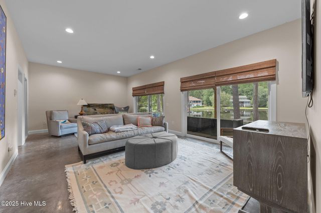 135 Lake Forest Drive SW, Pinehurst, NC 28374