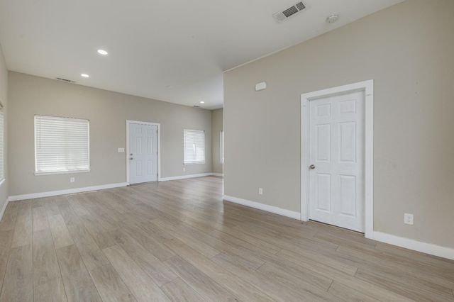139 Lupton St, Manteca, CA 95337