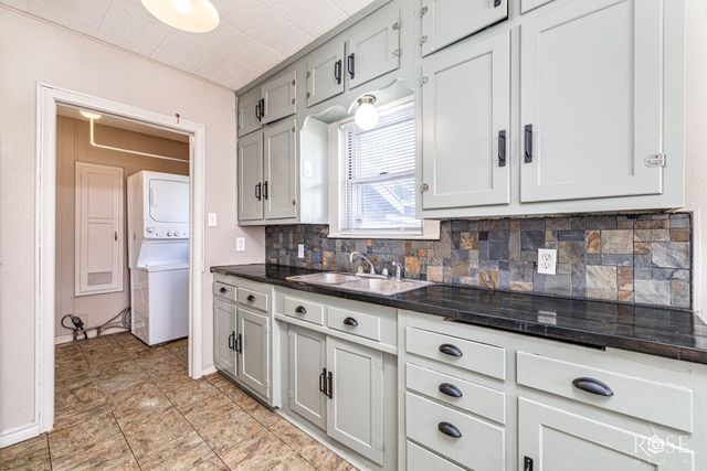 1106 Glasscock Avenue, Sonora, TX 76950