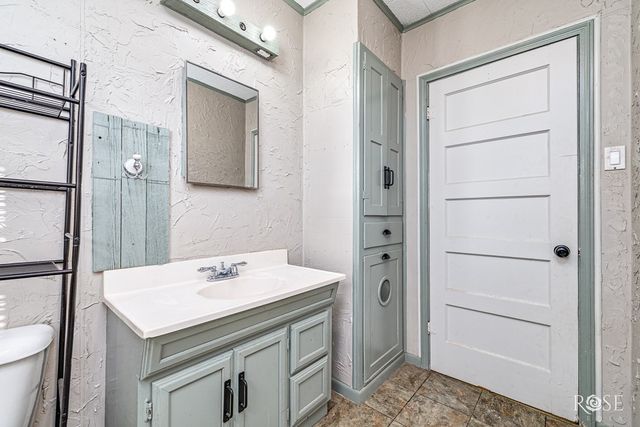 1106 Glasscock Avenue, Sonora, TX 76950