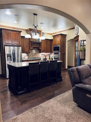 711 SE Stephany Drive, Piedmont, OK 73078