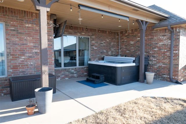 711 SE Stephany Drive, Piedmont, OK 73078