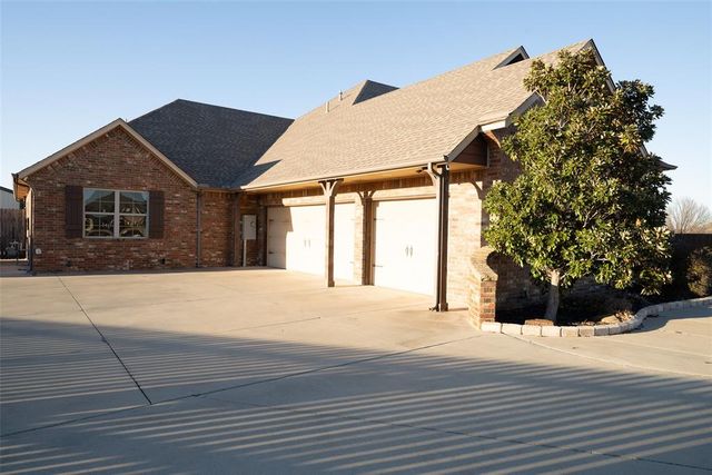 711 SE Stephany Drive, Piedmont, OK 73078