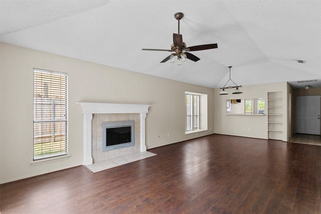 6508 Fairview Drive, Watauga, TX 76148