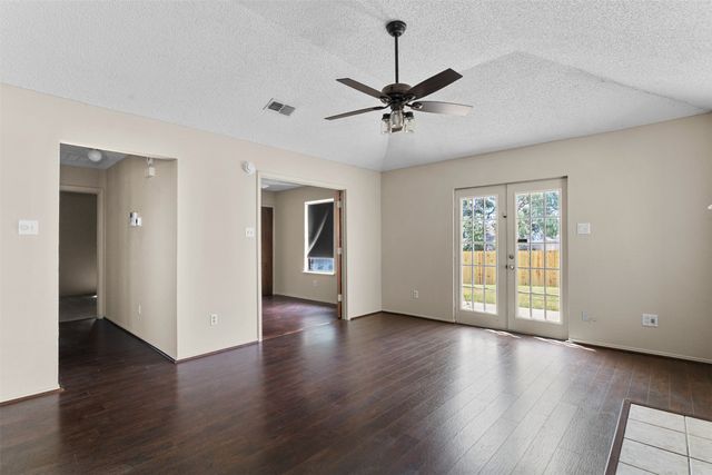 6508 Fairview Drive, Watauga, TX 76148