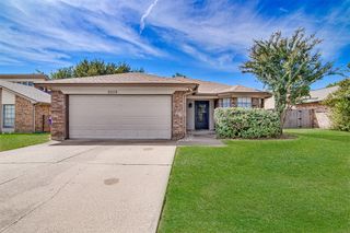6508 Fairview Drive, Watauga, TX 76148