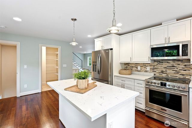 8180 NE West Port Madison Road, Bainbridge Island, WA 98110