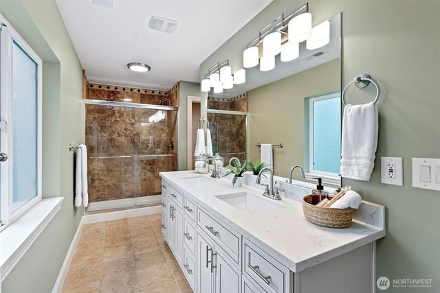 8180 NE West Port Madison Road, Bainbridge Island, WA 98110