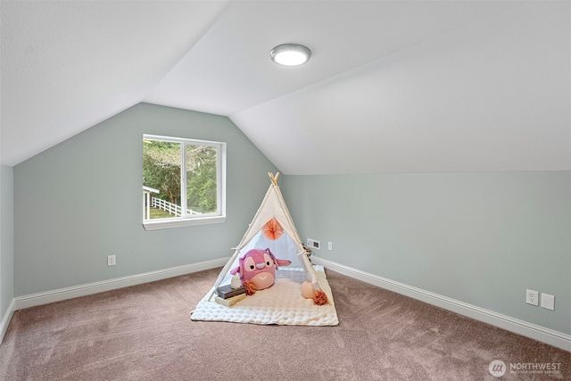 8180 NE West Port Madison Road, Bainbridge Island, WA 98110