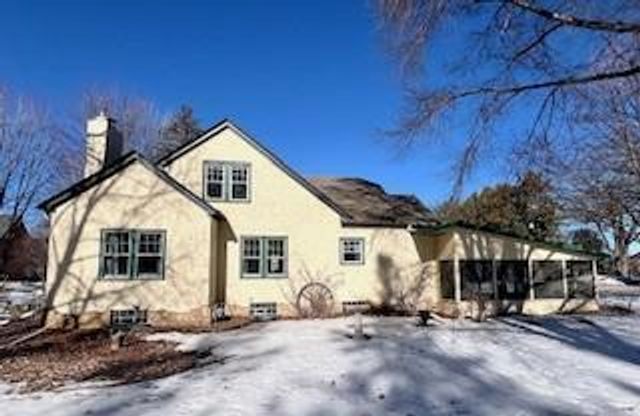 445 Franklin Street SW, Hutchinson, MN 55350