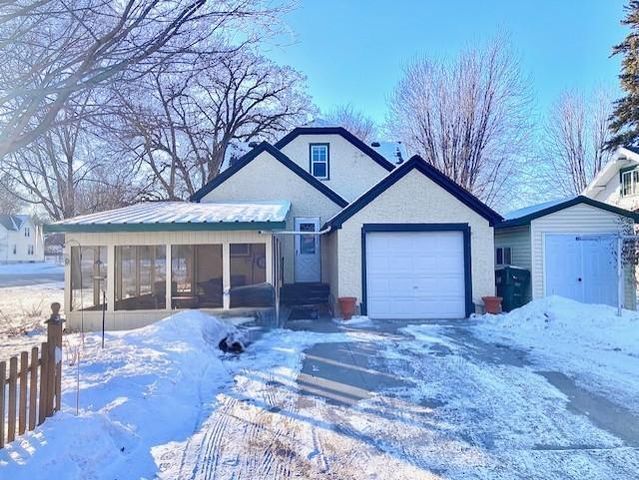 445 Franklin Street SW, Hutchinson, MN 55350