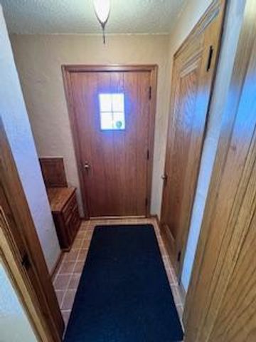 445 Franklin Street SW, Hutchinson, MN 55350