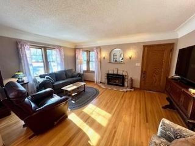 445 Franklin Street SW, Hutchinson, MN 55350