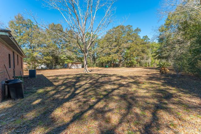 1841 S County Highway 183, Defuniak Springs, FL 32435