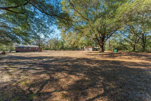 1841 S County Highway 183, Defuniak Springs, FL 32435