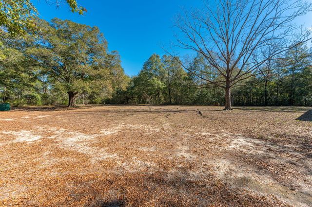 1841 S County Highway 183, Defuniak Springs, FL 32435