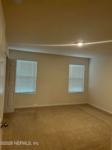 911 CAPITOL Parkway, Jacksonville, FL 32218