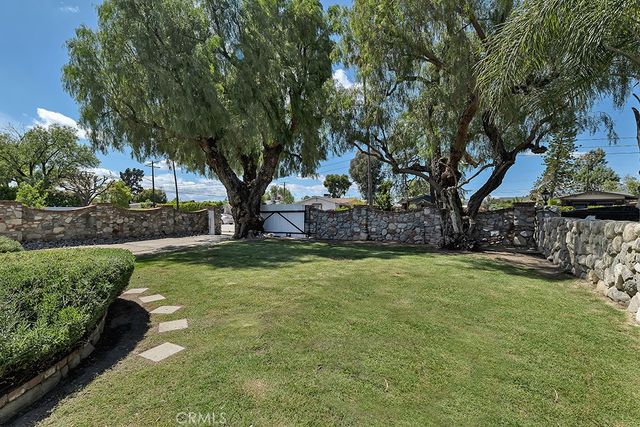 11166 Allegheny, Sun Valley, CA 91352