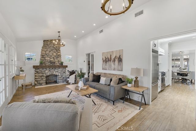 11166 Allegheny, Sun Valley, CA 91352