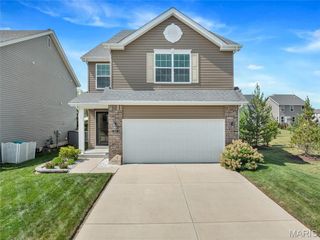 3300 Bentwater Place, St Charles, MO 63301