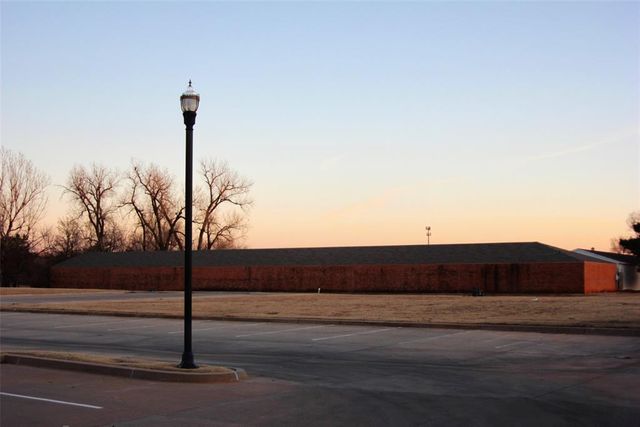 N Mustang Road, Mustang, OK 73064