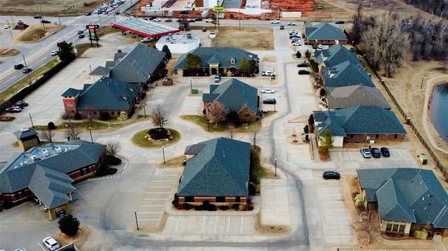 N Mustang Road, Mustang, OK 73064