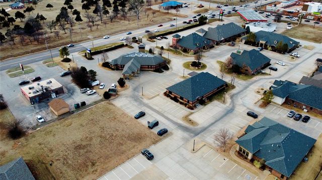 N Mustang Road, Mustang, OK 73064